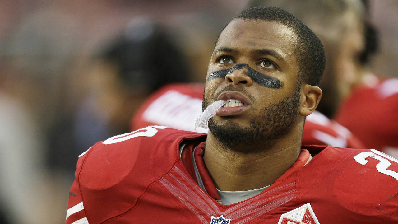 San-Francisco-49ers-cornerback-Marcus-Cromartie-stands-on-the-sideline-late-in-the-second-half-of-an-NFL-football-game-against-the-New-Orleans-Saints,-Sunday,-Nov.-6,-2016,-in-Santa-Clara,-Calif.-(D.-Ross-Cameron/AP)