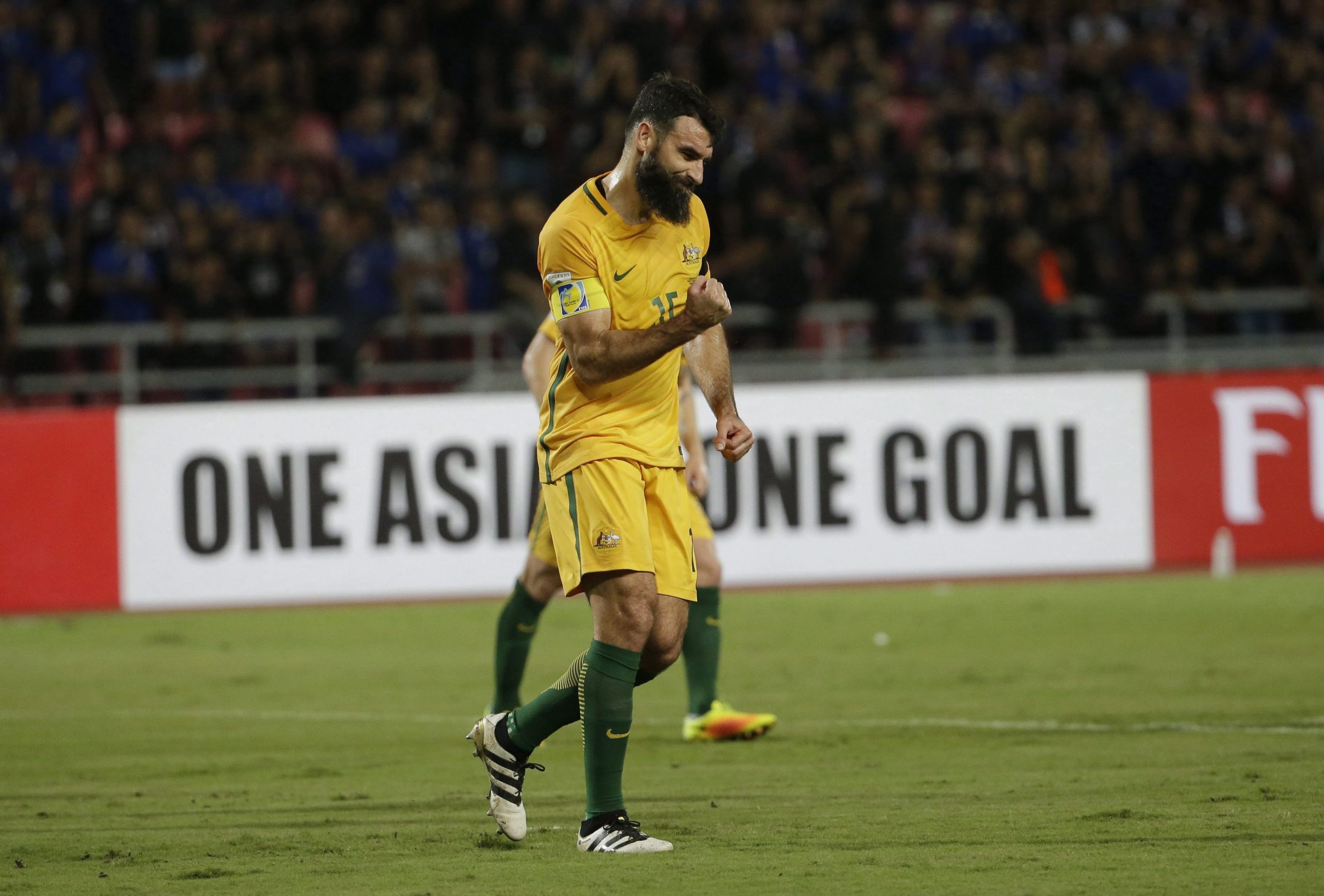 Mile-Jedinak-of-Australia-reacts-after-scoring-a-goal-during-a-2018-World-Cup-qualifier-soccer-match-against-Thailand-at-Rajamangala-national-stadium-in-Bangkok,-Thailand,-Tuesday,-Nov.-15,-2016.-(Sakchai-Lalit/AP)