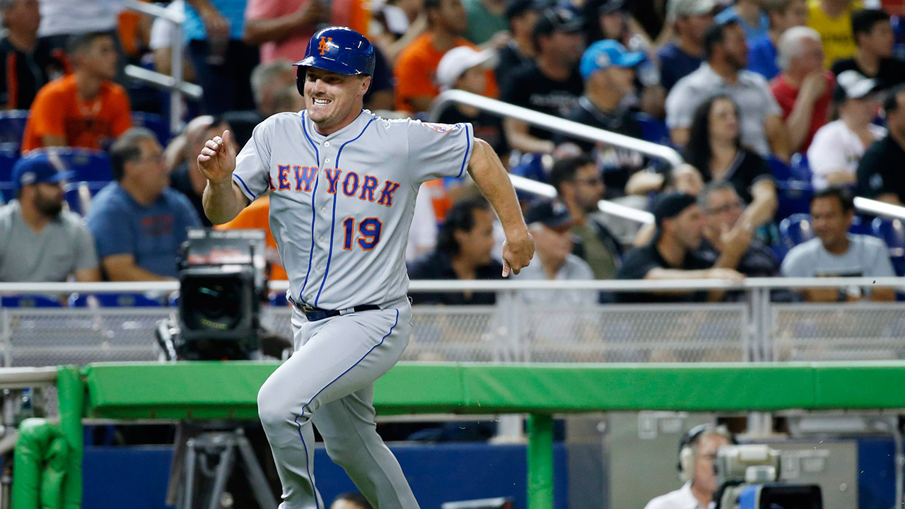 New-York-Mets'-Jay-Bruce-heads-home-to-score-on-a-single-by-Jose-Reyes-during-the-first-inning-of-the-team's-baseball-game-against-the-Miami-Marlins,-Wednesday,-June-28,-2017,-in-Miami.-(Wilfredo-Lee/AP)