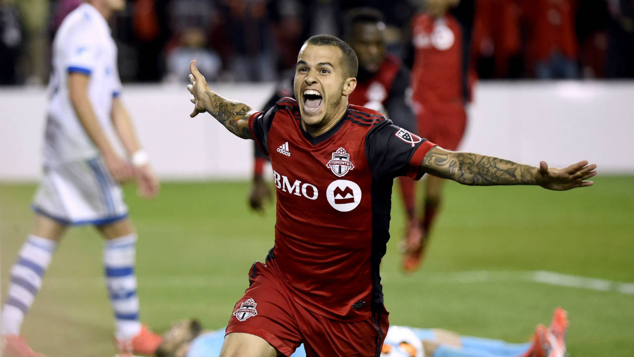 Toronto-FC-forward-Sebastian-Giovinco-(10)-celebrates-his-game-winning-goal-in-second-half-Canadian-Championship-soccer-action-against-the-Montreal-Impact,-in-Toronto-on-Tuesday,-June-27,-2017.-(Nathan-Denette/CP)