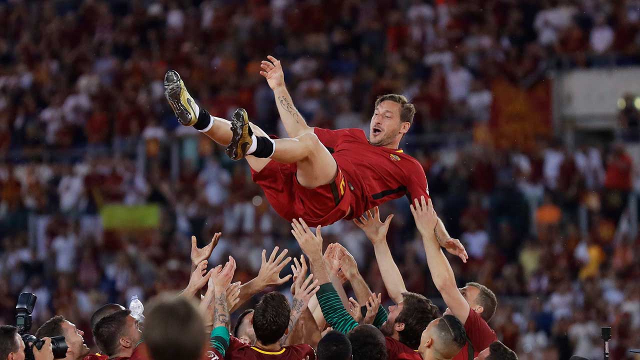 UEFA to create hall of fame, gives Totti president’s award
