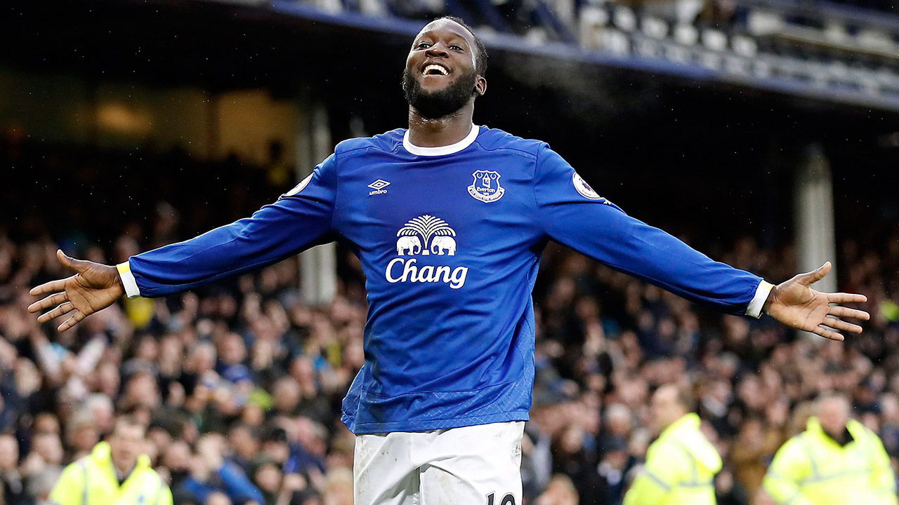 Everton's-Romelu-Lukaku-celebrates-scoring-against-Hull-City-during-the-English-Premier-League-soccer-match-at-Goodison-Park,-Liverpool,-England,-Saturday-March-18,-2017.-(Martin-Rickett/AP)