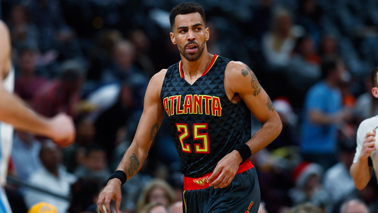 This-Dec.-23,-2016-file-photo-shows-Atlanta-Hawks-forward-Thabo-Sefolosha-(25),-of-Switzerland,-in-the-second-half-of-an-NBA-basketball-game-in-Denver.-Sefolosha-has-settled-his-lawsuit-against-New-York-City-that-stemmed-from-a-police-fracas-outside-a-trendy-Manhattan-nightclub.-The-Daily-News-reports-Wednesday,-April5,-2017-that-Sefolosha-will-get-$4-million.-(David-Zalubowski/AP)