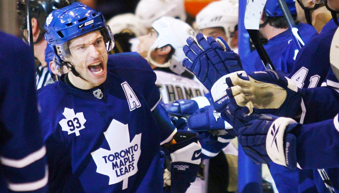 Dominic-Moore;-Toronto-Maple-Leafs