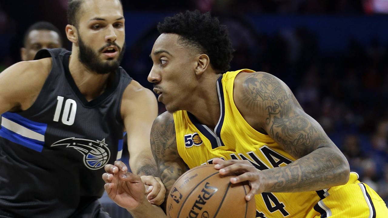 Indiana-Pacers'-Jeff-Teague,-right,-drives-around-Orlando-Magic's-Evan-Fournier-(10)-during-the-first-half-of-an-NBA-basketball-game,-Saturday,-April-8,-2017,-in-Orlando,-Fla.-(John-Raoux/AP)