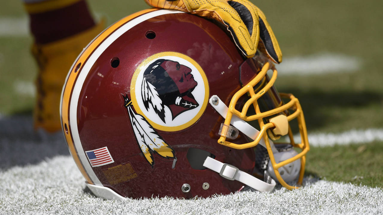 In-this-Sept.-18,-2016-file-photo,-a-Washington-Redskins-helmet-is-seen-on-the-sidelines-during-the-first-half-of-an-NFL-football-game-against-the-Dallas-Cowboys-in-Landover,-Md.-The-Supreme-Court-on-Monday,-June-19,-2017,-struck-down-part-of-a-law-that-bans-offensive-trademarks-in-a-ruling-that-is-expected-to-help-the-Washington-Redskins-in-their-legal-fight-over-the-team-name.-(Nick-Wass,-File/AP)