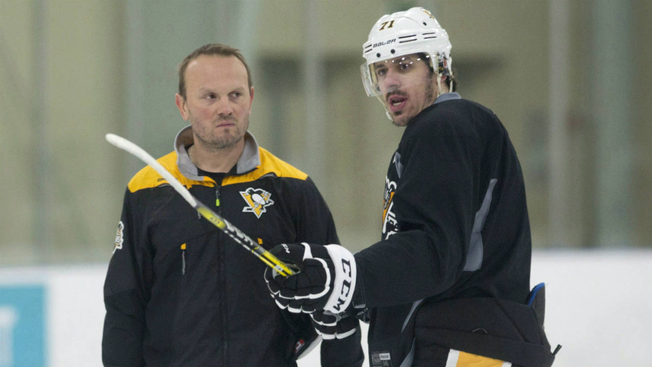 Pittsburgh-Penguins-centre-Evgeni-Malkin-speaks-with-Defence-coach-Sergei-Gonchar-during-practice-Thursday-May-18,-2017-in-Ottawa.-The-Penguins-trail-the-Ottawa-Senators-2-1-in-the-Eastern-Conference-final.-(Adrian-Wyld/CP)