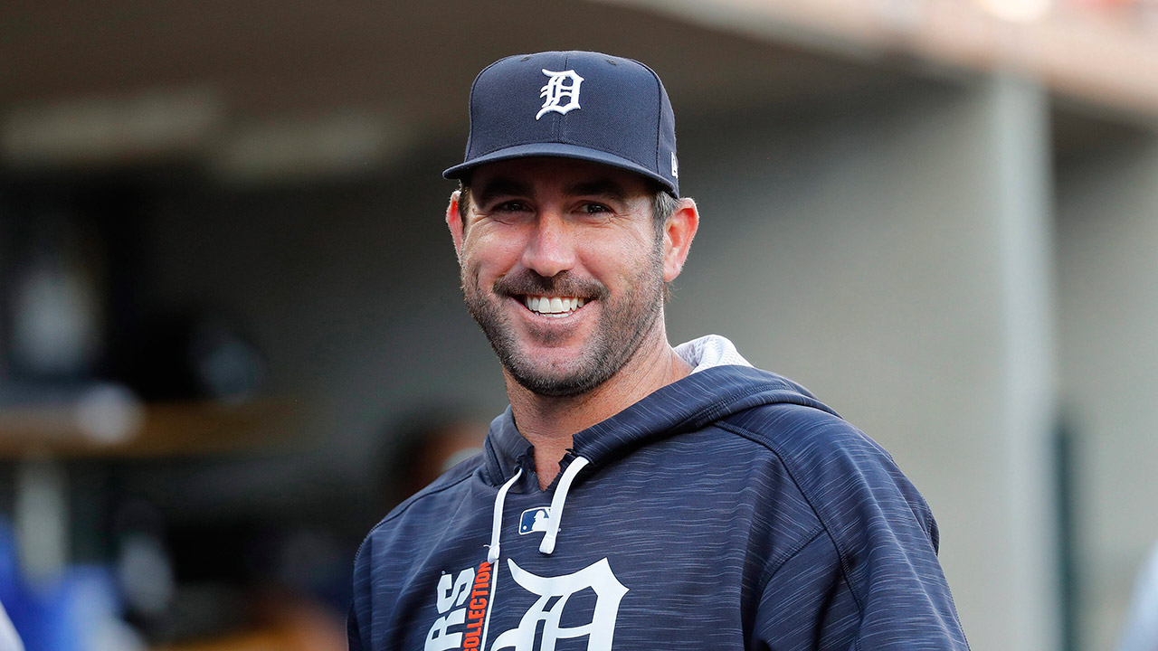 Detroit-Tigers'-Justin-Verlander-smiles-in-the-dugout-against-the-Kansas-City-Royals.-(Paul-Sancya/AP)