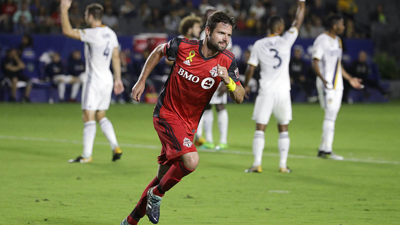 Toronto-FC's-Drew-Moor-runs-across-the-field-after-scoring-a-goal-against-the-Los-Angeles-Galaxy-during-the-first-half-of-an-MLS-soccer-match-Saturday,-Sept.-16,-2017,-in-Carson,-Calif.-(Jae-C.-Hong/AP)
