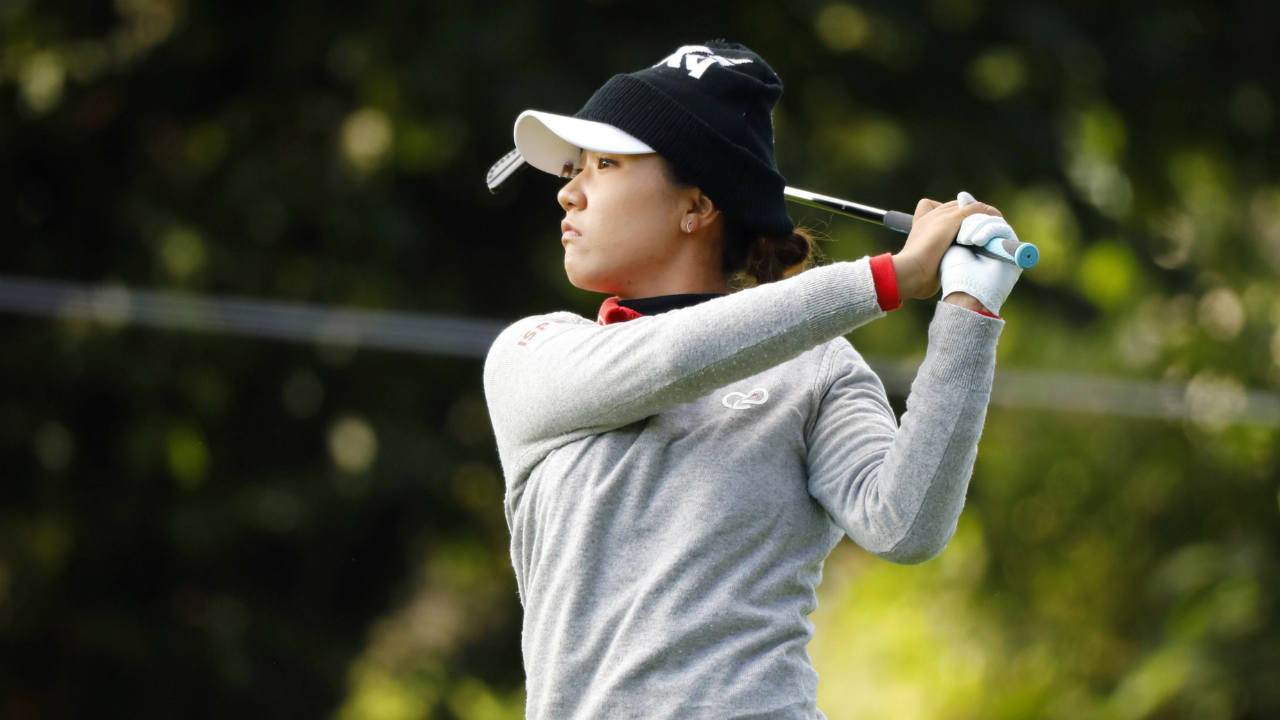 Lydia-Ko,-of-New-Zealand,-follows-her-ball-after-playing-on-the-12th-hole-during-the-first-round-of-the-Evian-Championship-women's-golf-tournament-in-Evian,-eastern-France,-Friday,-Sept.-15,-2017.-(Laurent-Cipriani/AP)