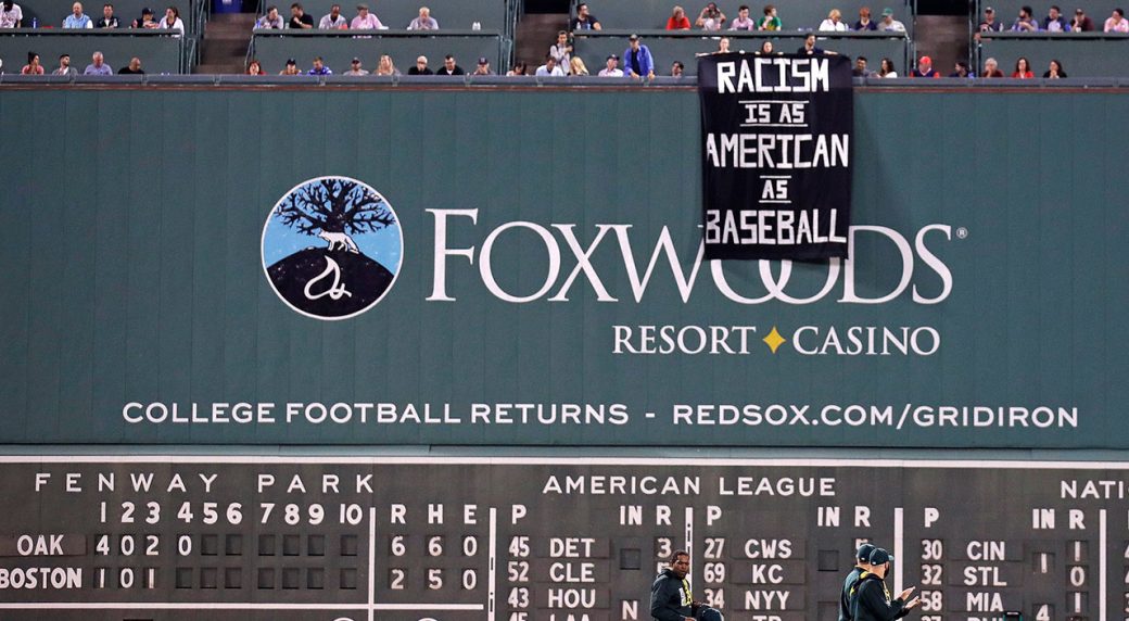 Red Sox Fans Broke Rule Of No Signs Hung At Fenway Park