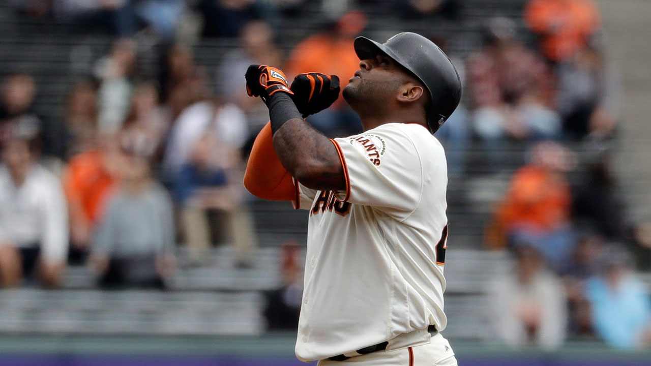 Giants part ways again with third baseman Pablo Sandoval