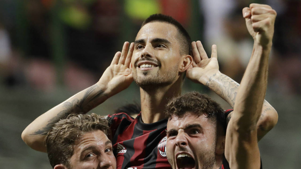 AC-Milan's-Suso,-top.-(Luca-Bruno/AP)