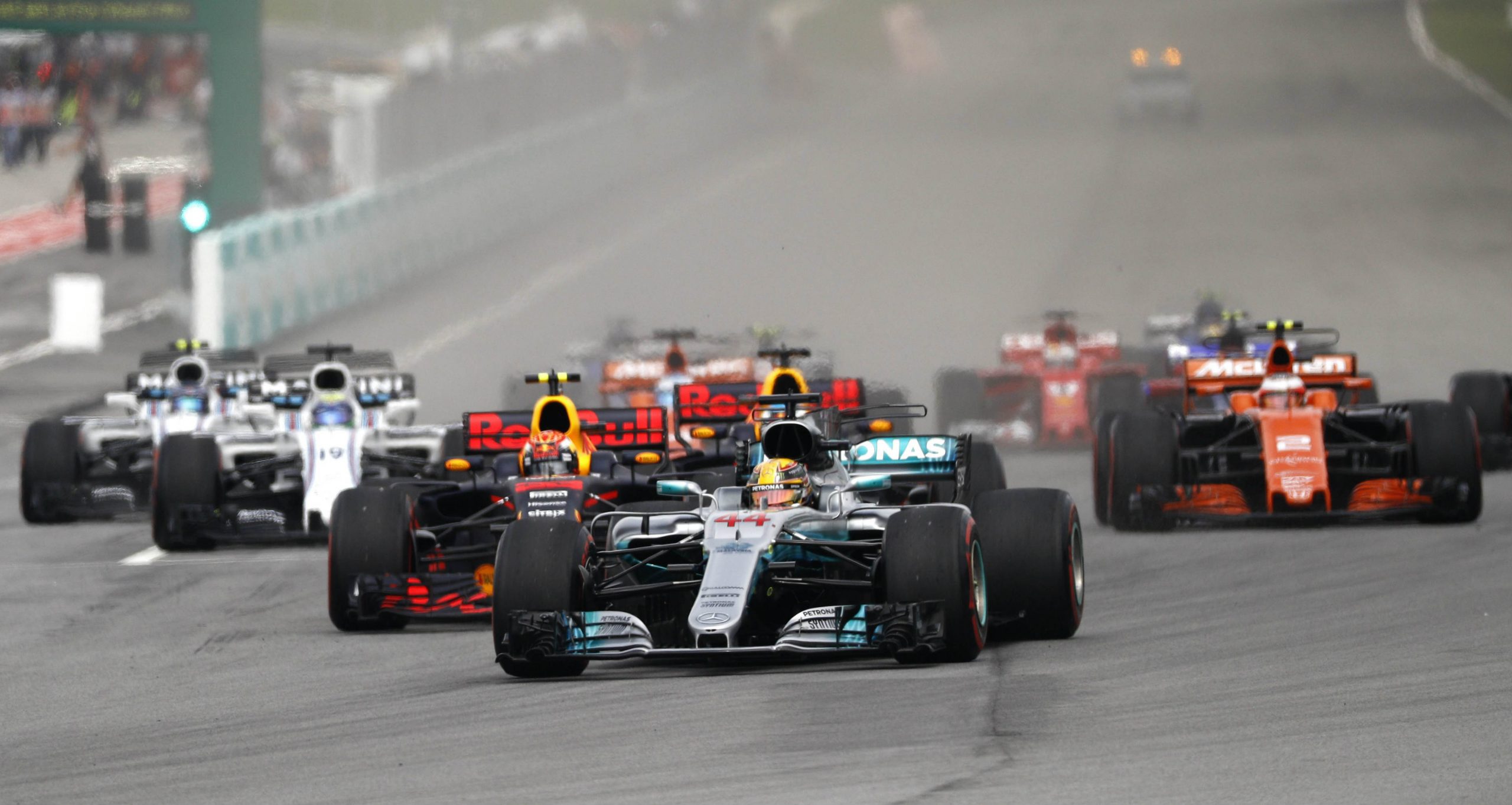 Mercedes-driver-Lewis-Hamilton-of-Britain-leads-the-field-into-turn-one-at-the-start-of-the-Malaysian-Formula-One-Grand-Prix-in-Sepang,-Malaysia,-Sunday,-Oct.-1,-2017.-(Eric-To/AP)