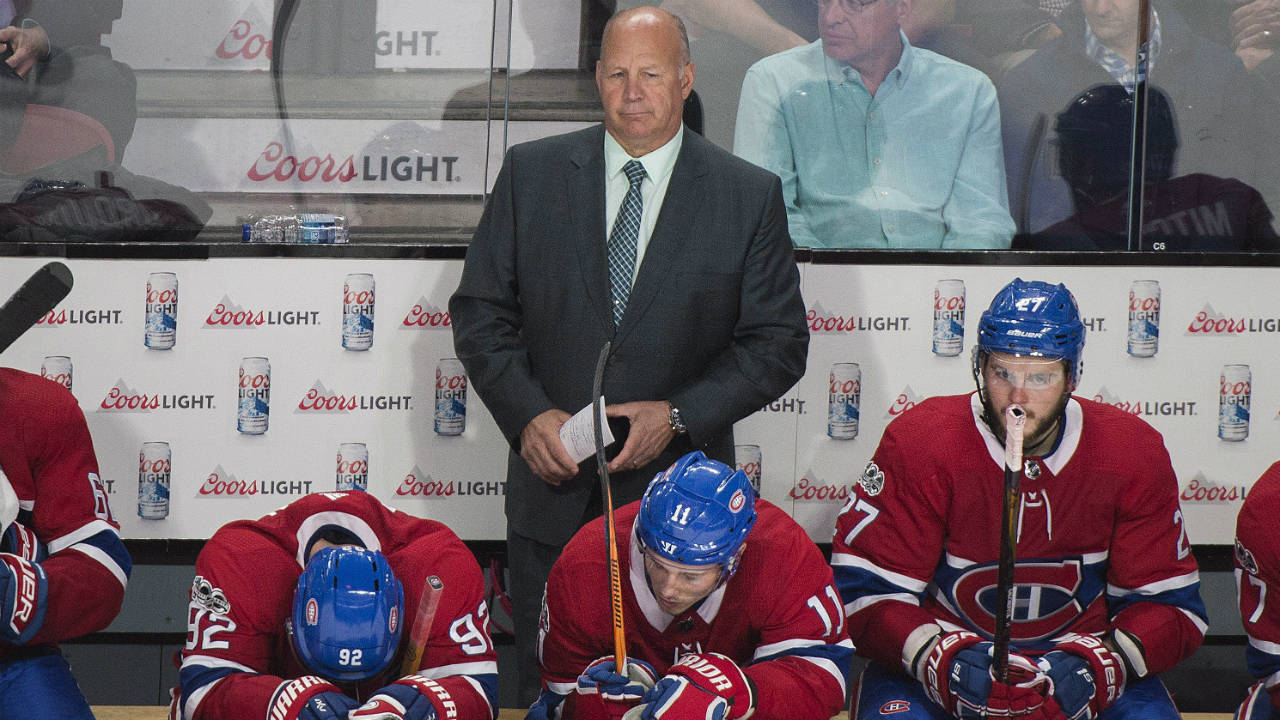 Montreal-Canadiens-head-coach-Claude-Julien-and-players-Jonathan-Drouin-(92),-Brendan-Gallagher-(11)-and-Alex-Galchenyuk-(27)-look-on-from-the-bench-during-third-period-NHL-hockey-action-against-the-Chicago-Blackhawks,-in-Montreal-on-Tuesday,-October-10,-2017.-(Graham-Hughes/CP)