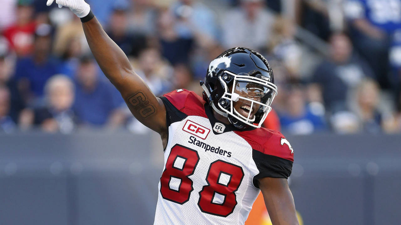 Calgary-Stampeders'-Kamar-Jorden-(88)-celebrates-his-touchdown-against-the-Winnipeg-Blue-Bombers-during-the-first-half-of-CFL-action-in-Winnipeg-Friday,-July-7,-2017.-(John-Woods/CP)