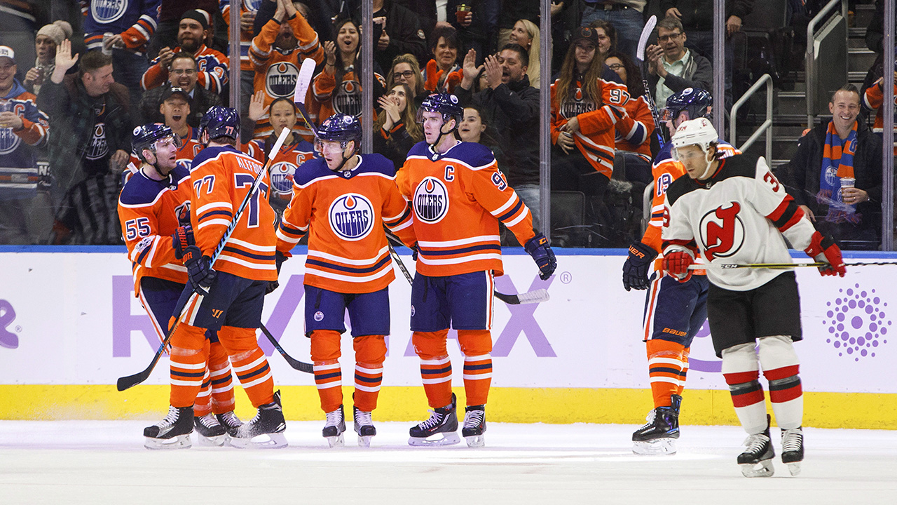 Connor McDavid sets up three goals, Oilers double up Devils
