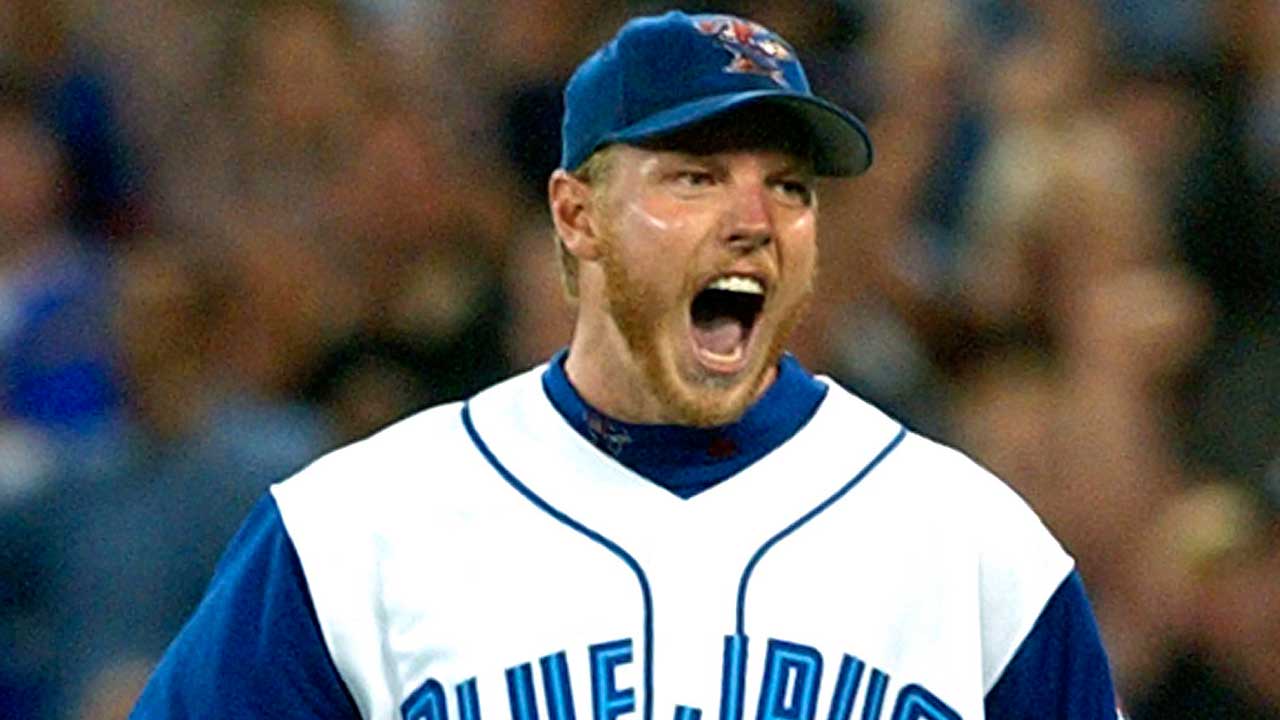 Roy Halladay's wife initially against former Blue Jays' ace owning aircraft  he died in - National
