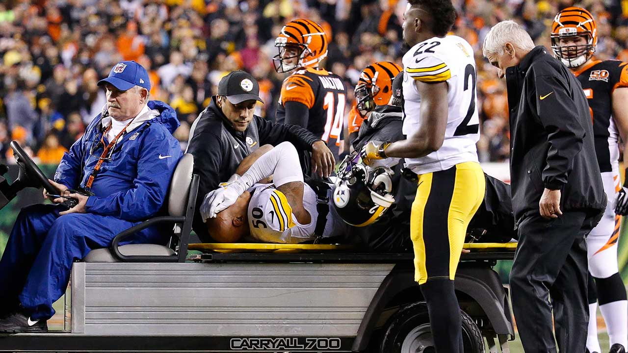 Pittsburgh-Steelers-inside-linebacker-Ryan-Shazier-(50)-is-carted-off-the-field