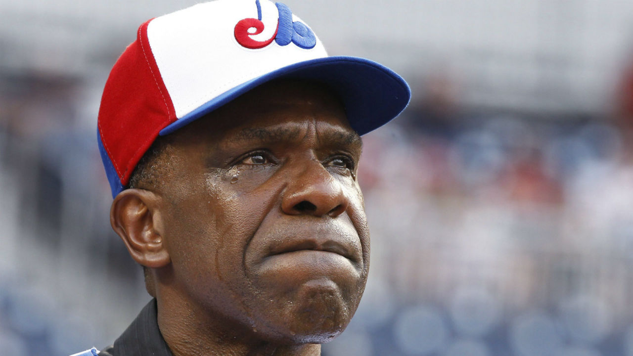 Tears-roll-down-the-cheeks-of-former-Montreal-Expos-Andre-Dawson-as-the-Washington-Nationals-honor-his-induction-into-the-Baseball-Hall-of-Fame-during-a-baseball-game-against-the-Florida-Marlins-Tuesday,-Aug.-10,-2010-in-Washington.-(Manuel-Balce-Ceneta/AP)