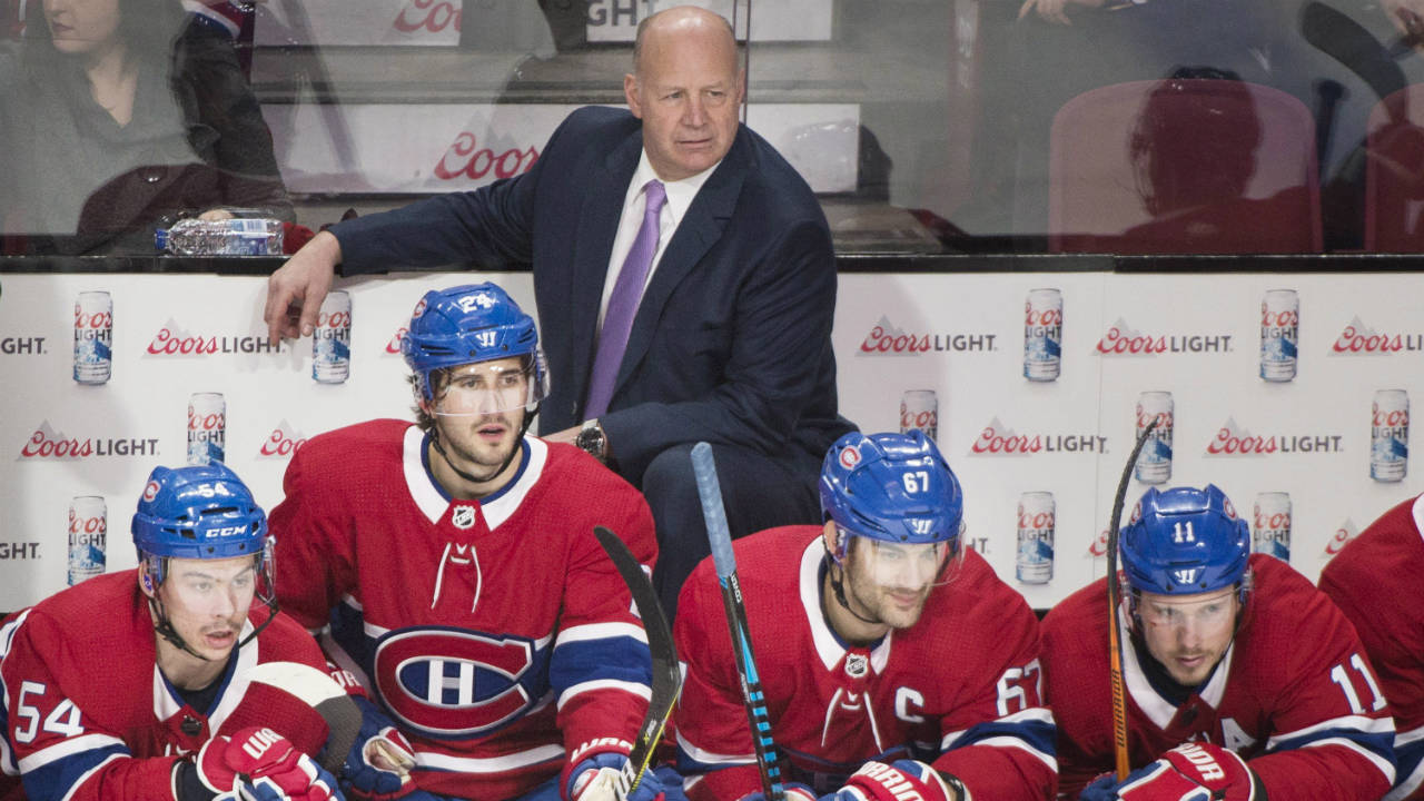 Montreal-Canadiens-head-coach-Claude-Julien-looks-on-from-the-bench-with-players-Charles-Hudon-(54),-Phillip-Danault-(24),-Max-Pacioretty-and-Brendan-Galagher-(11)-during-third-period-NHL-hockey-action-against-the-San-Jose-Sharks-in-Montreal,-Tuesday,-January-2,-2018.-(Graham-Hughes/CP)