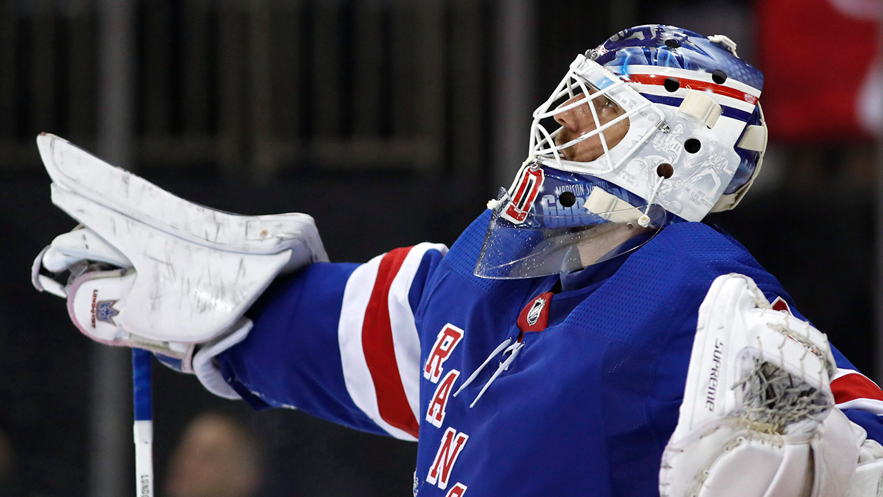 Ex-Rangers goalie Henrik Lundqvist 'looking great' after heart