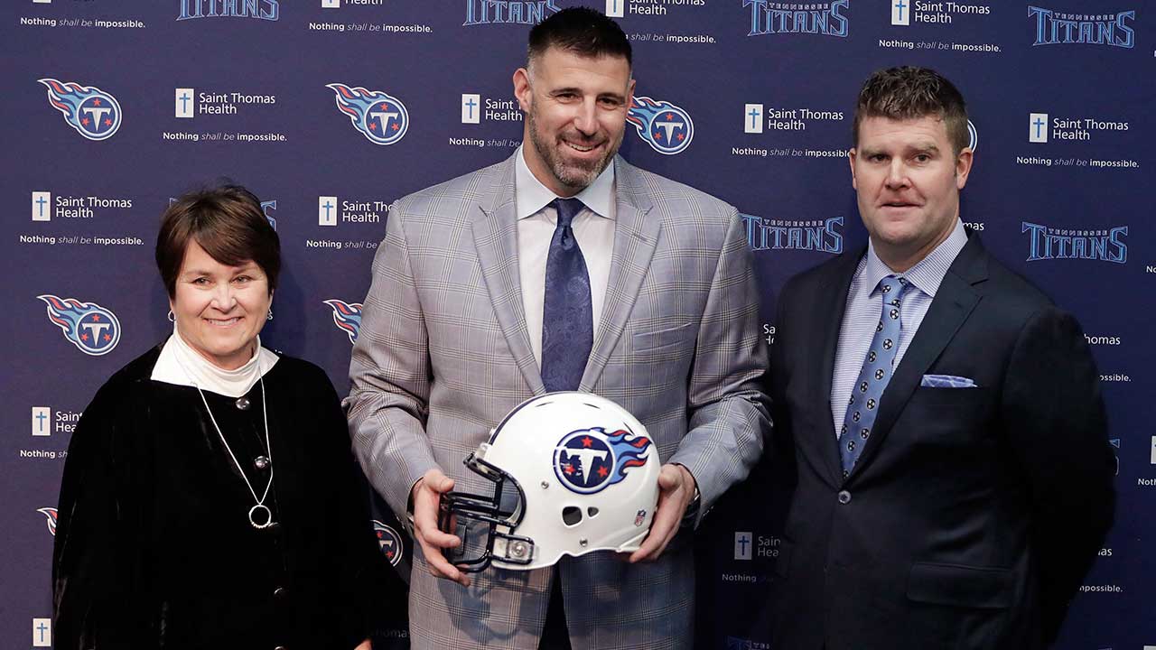 New-Tennessee-Titans-head-coach-Mike-Vrabel