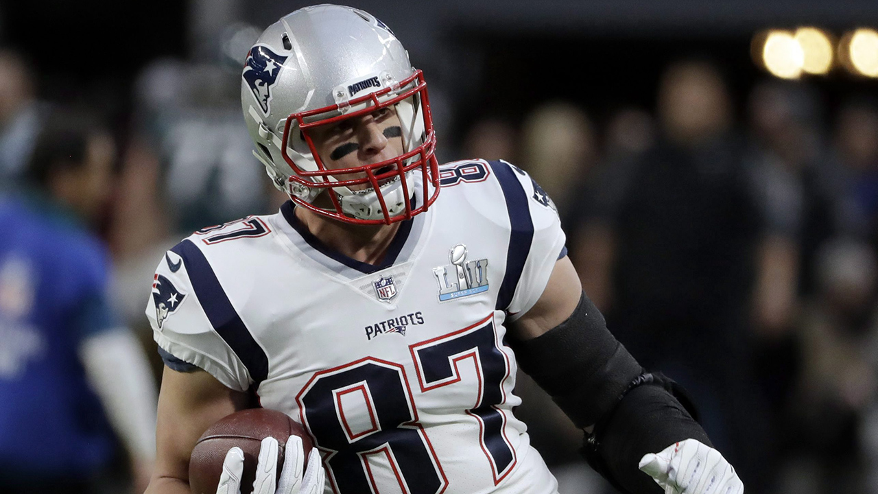 New England Patriots tight end Rob Gronkowski (87). (Chris O'Meara/AP)