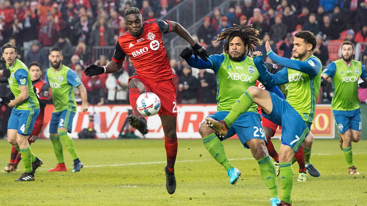 Toronto-FC's-Chris-Mavinga