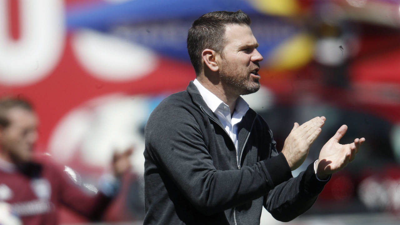 Toronto-FC-head-coach-Greg-Vanney-directs-his-team-against-the-Colorado-Rapids-in-the-first-half-of-an-MLS-soccer-match-Saturday,-April-14,-2018,-in-Commerce-City,-Colo.-(David-Zalubowski/AP)