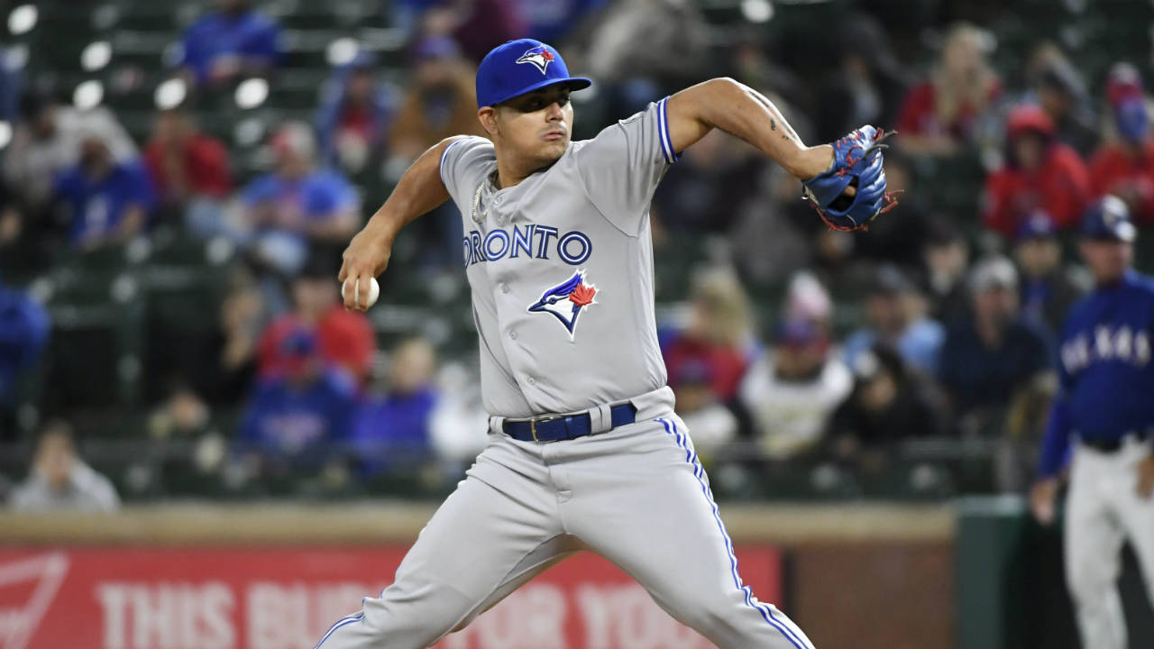 Toronto-Blue-Jays-relief-pitcher-Roberto-Osuna-works-against-the-Texas-Rangers-in-the-ninth-inning-of-a-baseball-game-Friday,-April-6,-2018,-in-Arlington,-Texas.-Toronto-won-8-5.-(Jeffrey-McWhorter/AP)