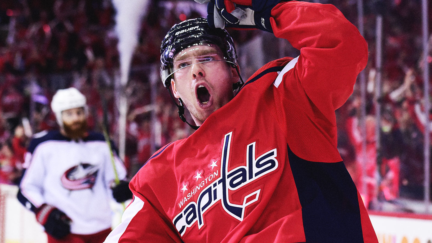 Evgeny Kuznetsov suggests Capitals should go to black Screaming