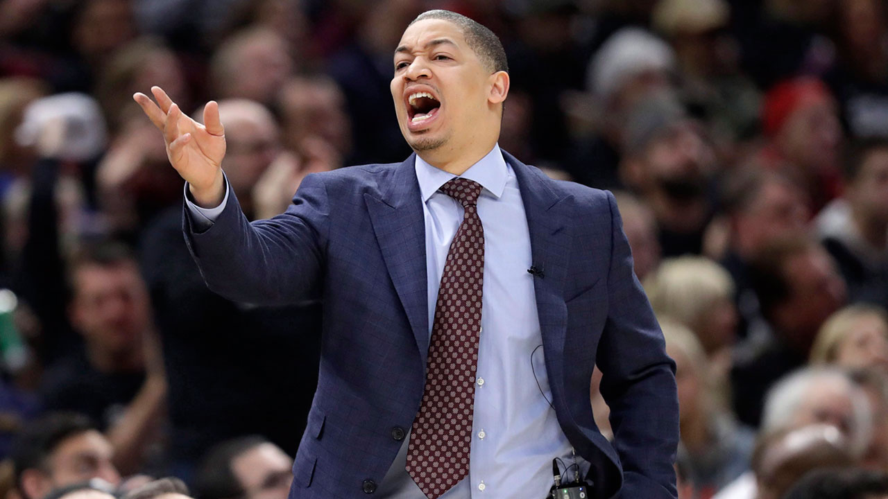 Tyronn Lue is reportedly set to become the Clippers' new head coach. (Tony Dejak/AP)