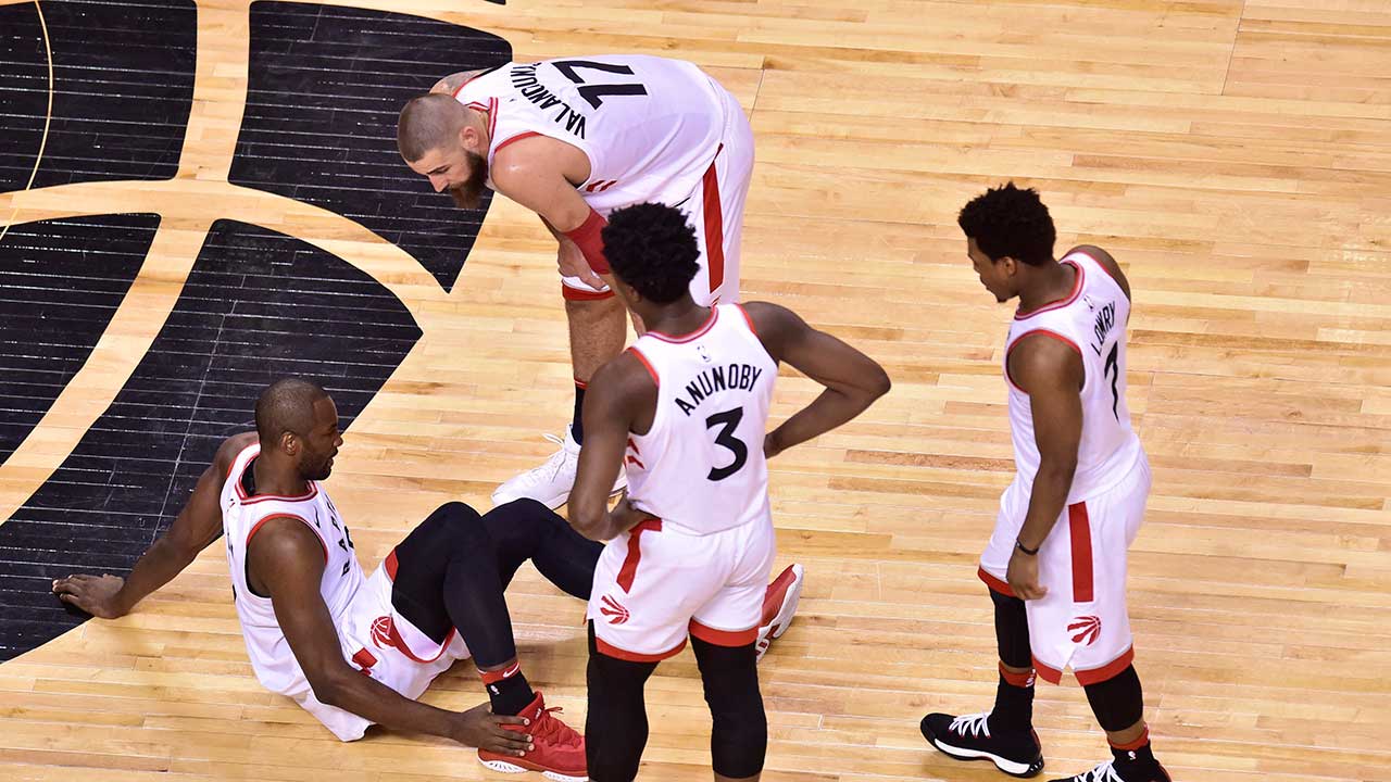Cavaliers' Kyle Korver excused from Raptors game due to death of