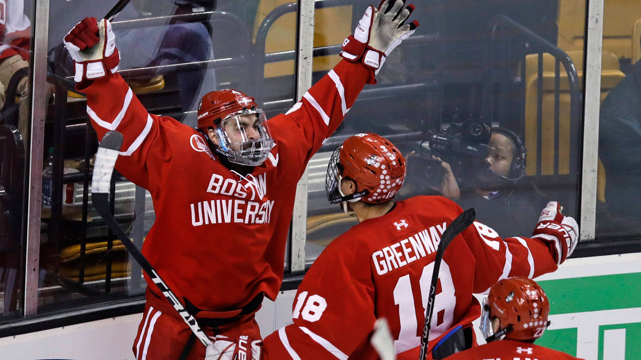 Boston-University-defenceman-brandon-hickey