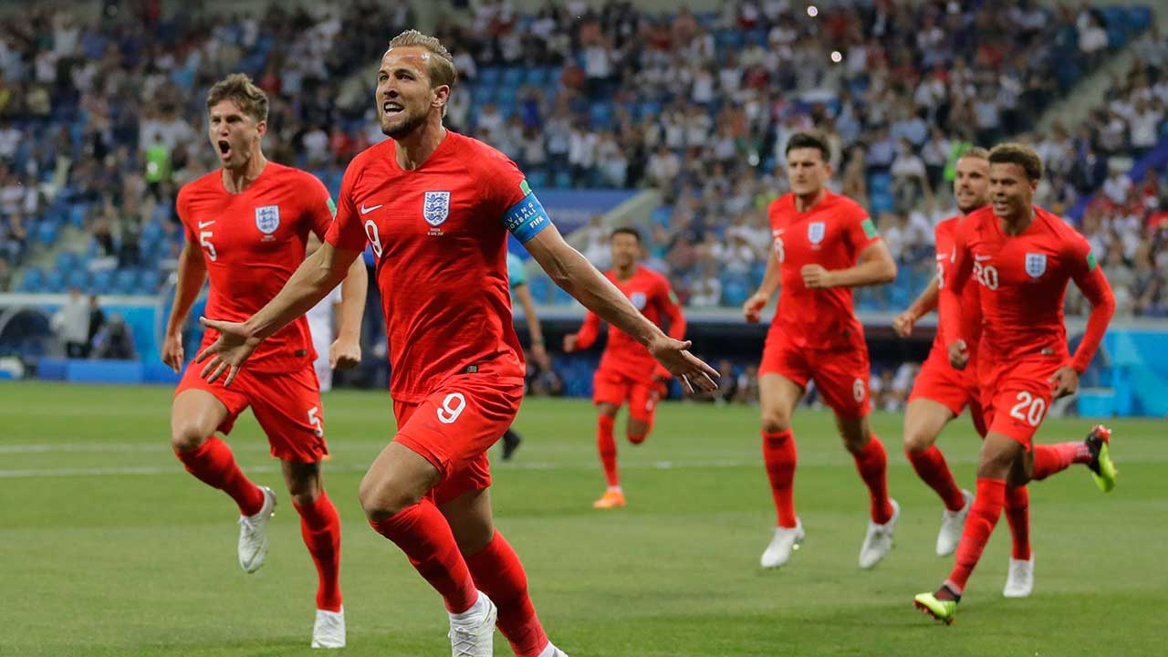 harry-kane-celebrates-scoring-against-tunisia-in-world-cup