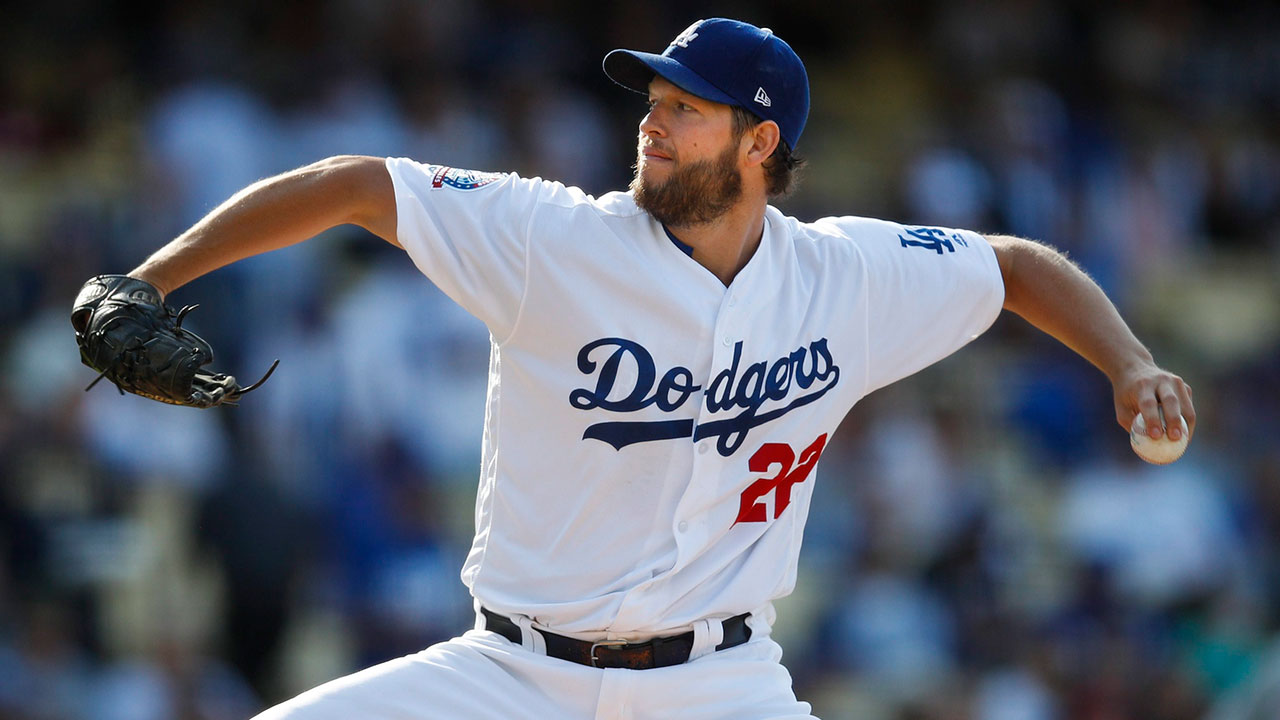 los-angeles-dodgers-clayton-kershaw-throws-pitch