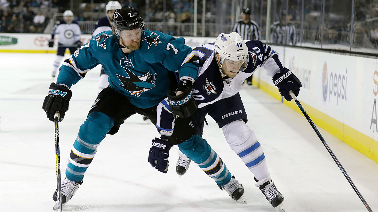 paul-martin-makes-play-against-joel-armia