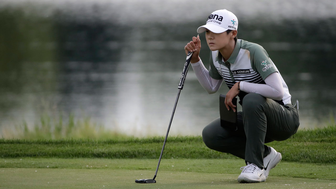 sun-hyun-park-reads-the-green