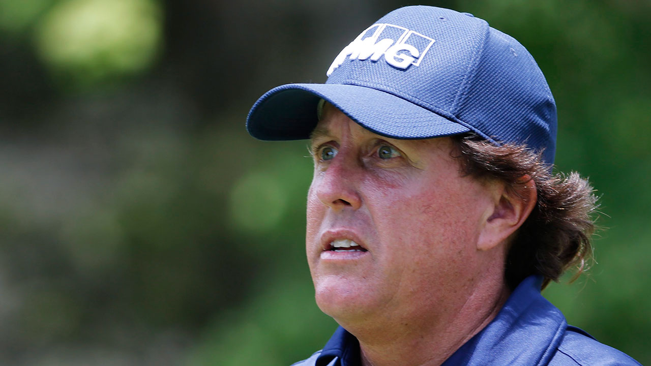 Golf-PGA-Phil-Mickelson-watches-tee-shot