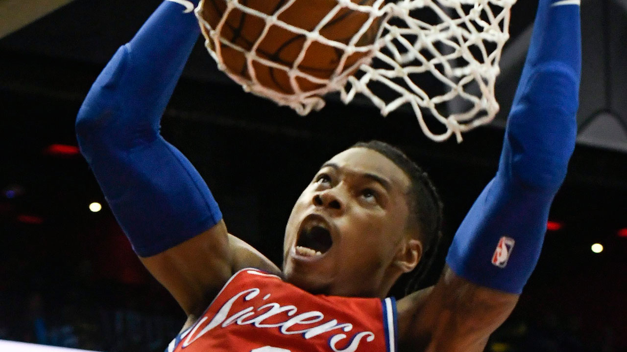 NBA-76ers-forward-Richaun-Holmes