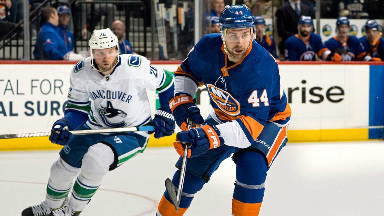 Hurricanes sign Calvin de Haan to fouryear contract