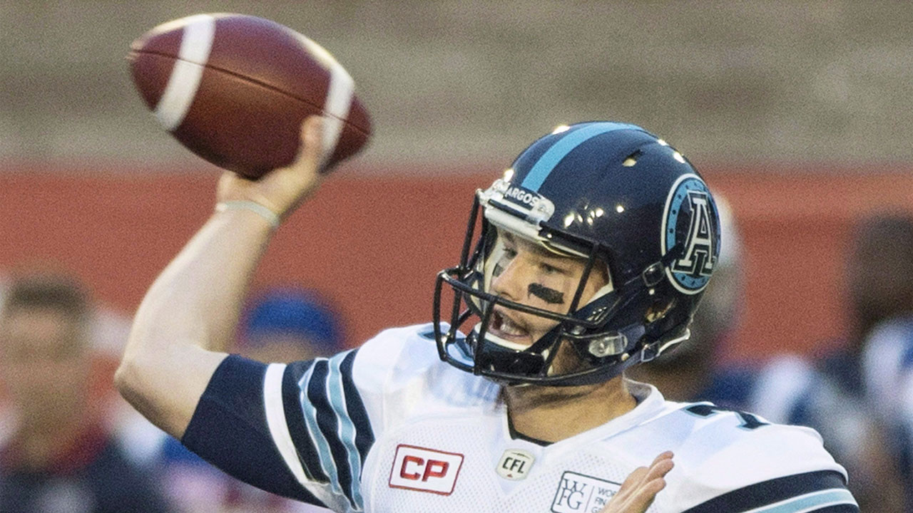 jeff-matthews-throws-ball