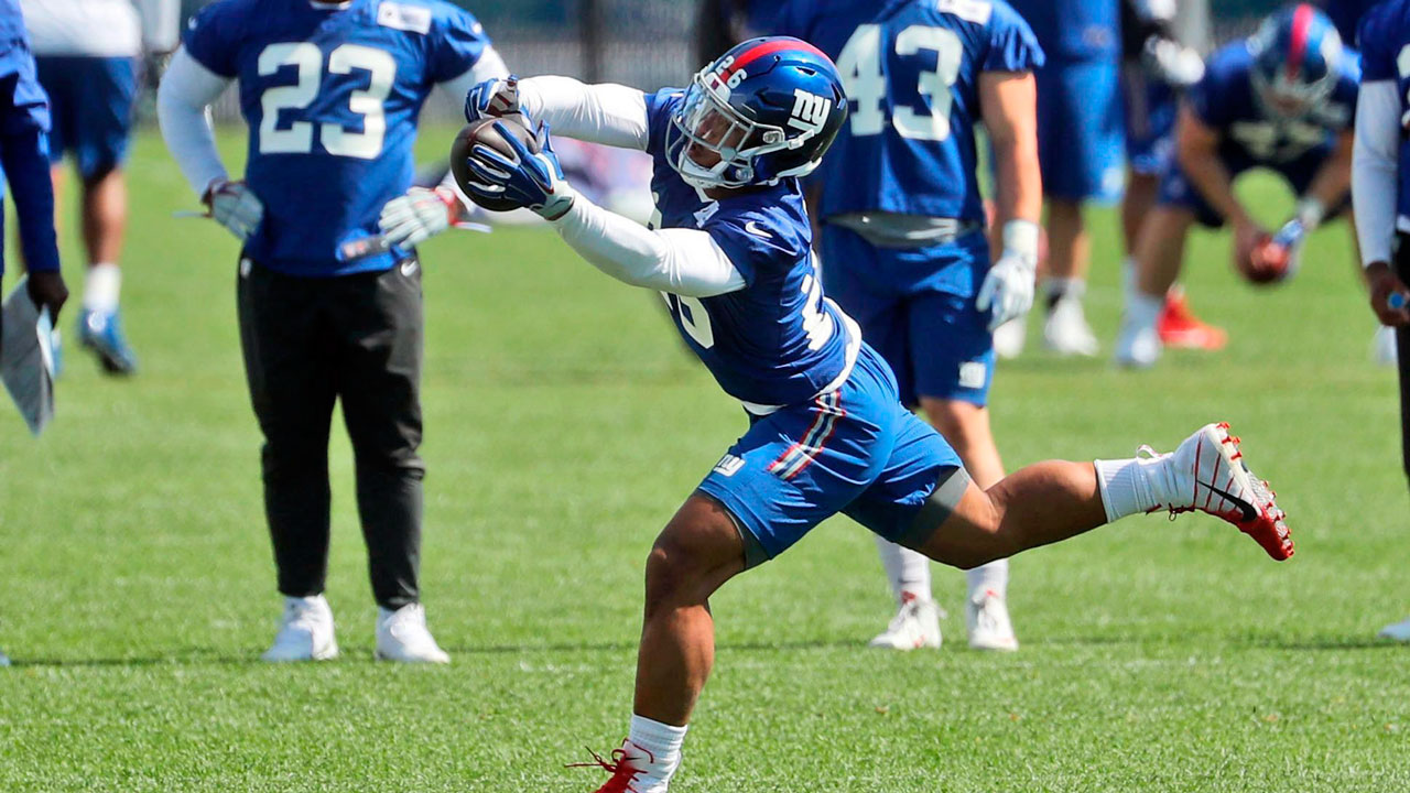 saquon-barkley-makes-catch