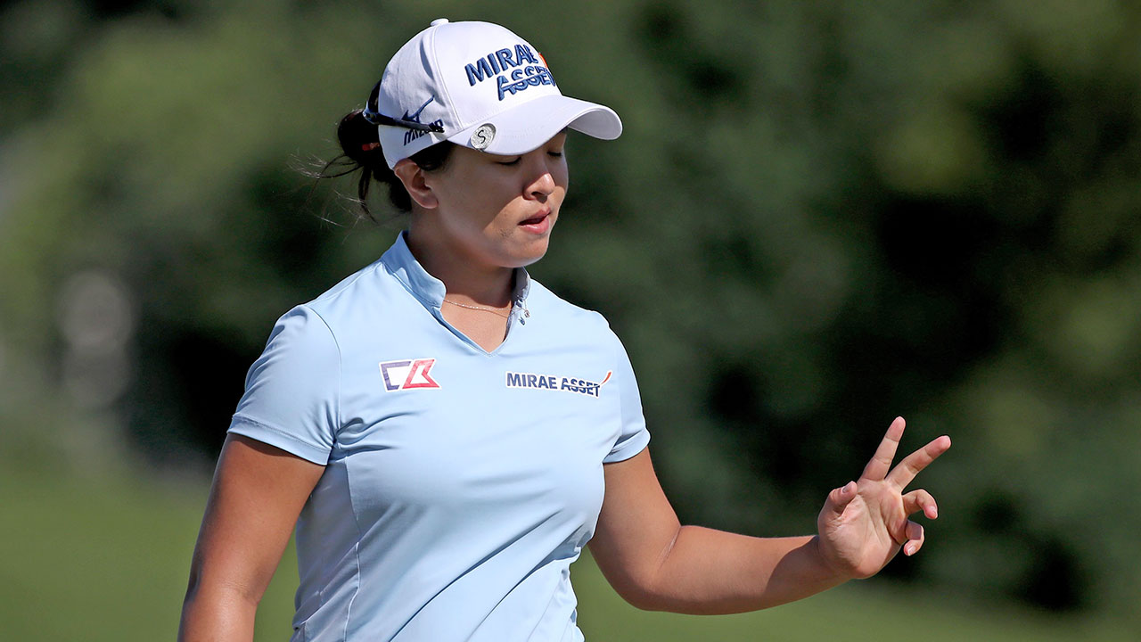 sei_young_kim_reacts_after_a_birdie