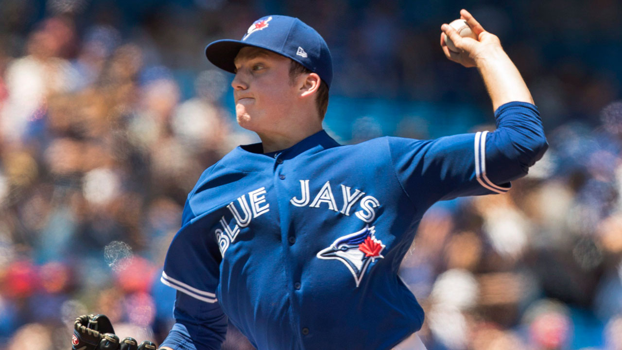 toronto-blue-jays-Ryan-Borucki-throws-pitch