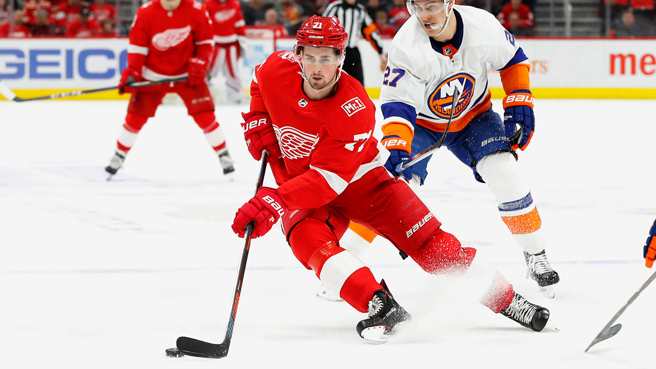 Dylan Larkin back with Detroit Red Wings after personal week away