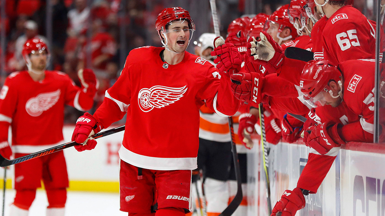 What are Dylan Larkin's salary and contract details for the 2022/23 NHL  season?