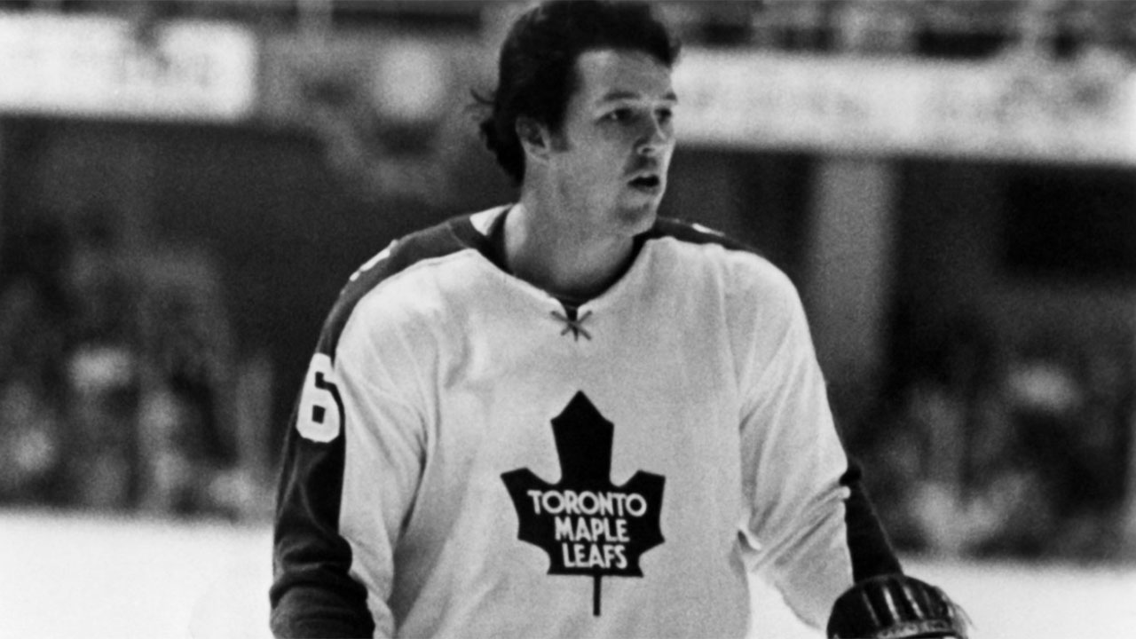 Kurt-Walker-playing-with-toronto-maple-leafs