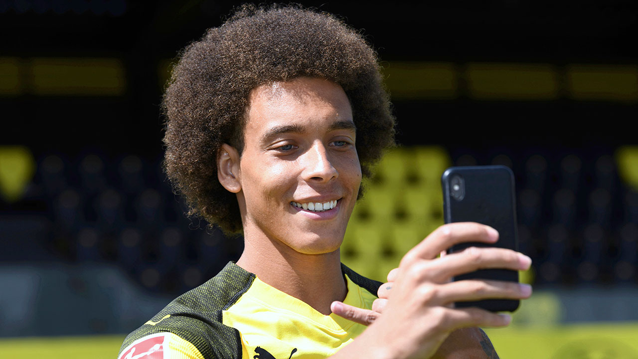 Soccer-Dortmund-Alex-Witsel-during-media-availability
